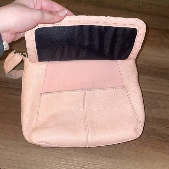 Pink Leather Crossbody Purse with Gold Hardware The Sak - Picture 3 of 14